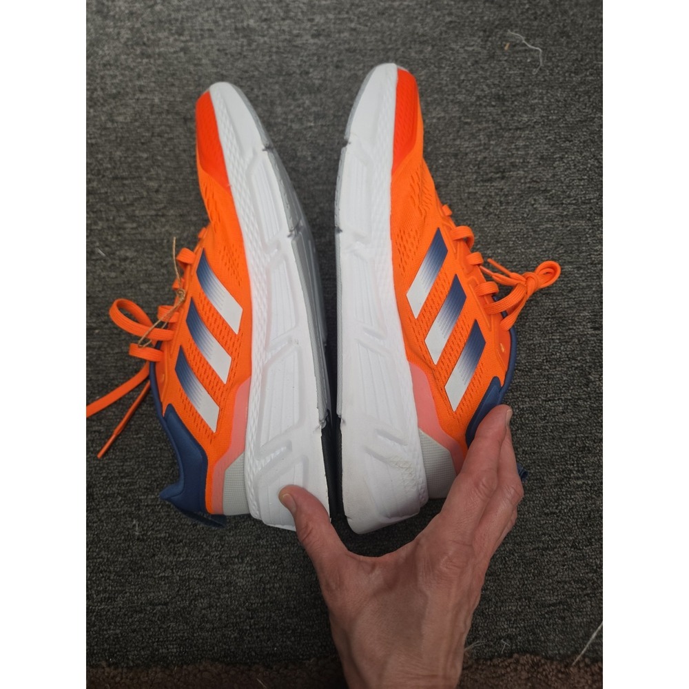 Mismates Size 8.5 With A 9 adidas Questar Orange - Picture 4 of 8